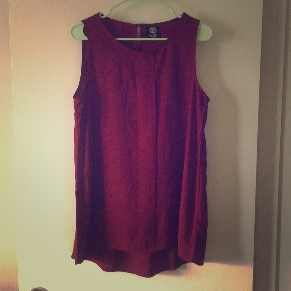 Sleeveless blouse